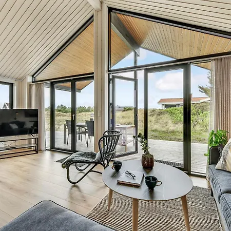 In Hvide Sande With Sauna Bjerregård